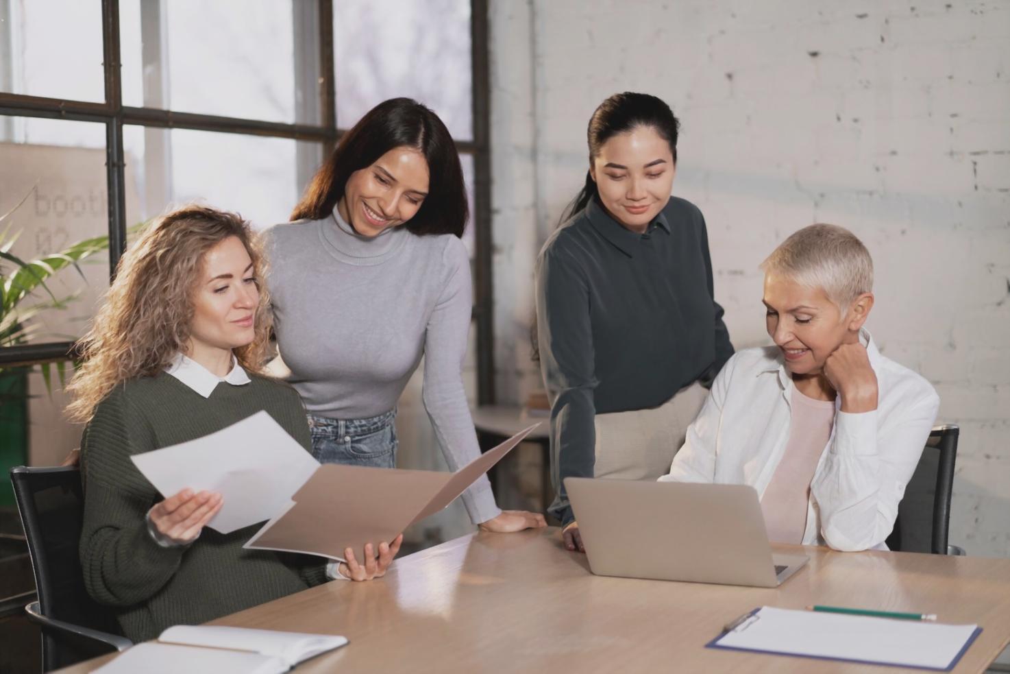 Équipe d'experts en gestion financière offrant un accompagnement personnalisé